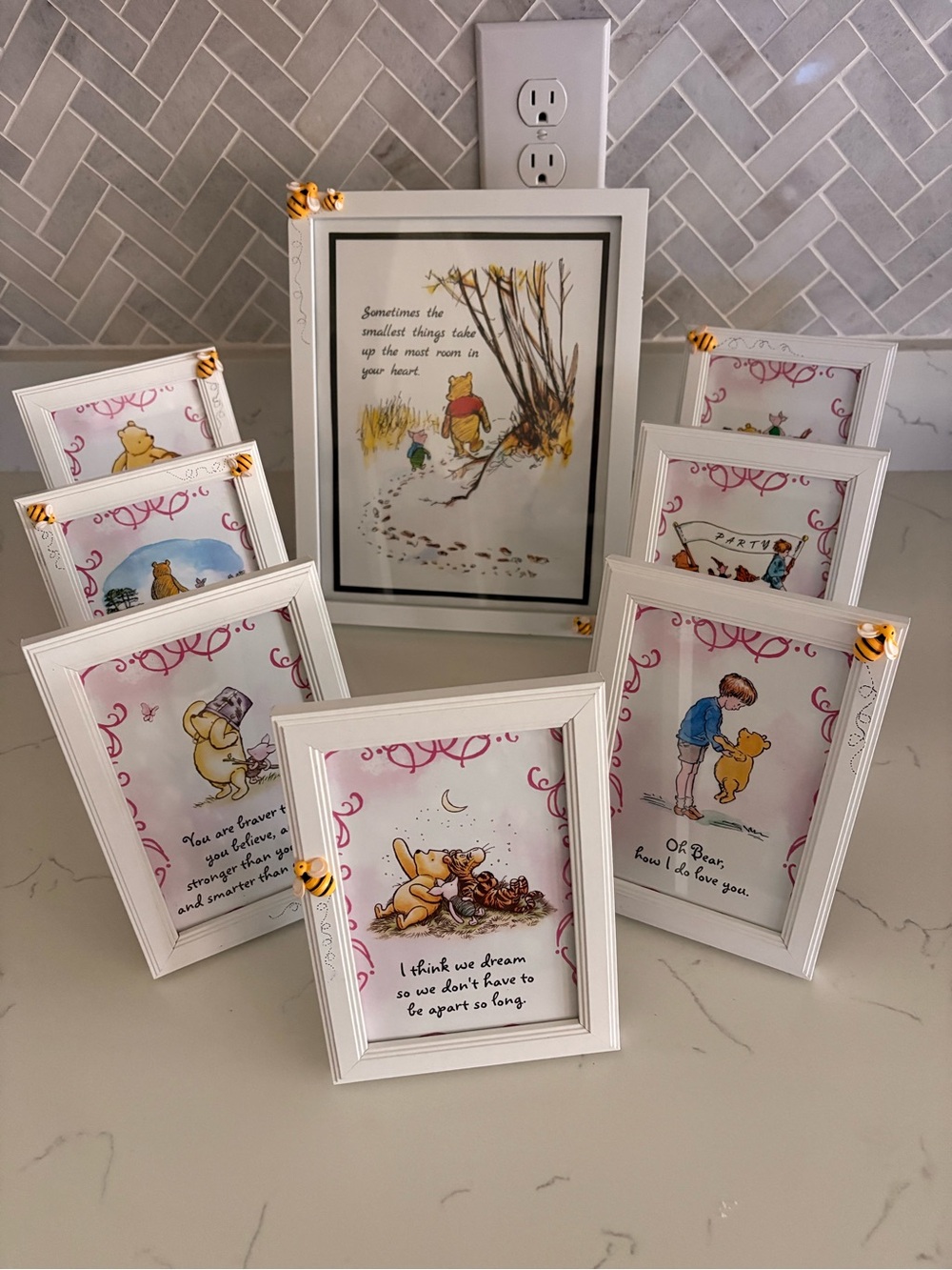 White Winnie the Pooh Themed Photo Frame Set - 8 Pack
